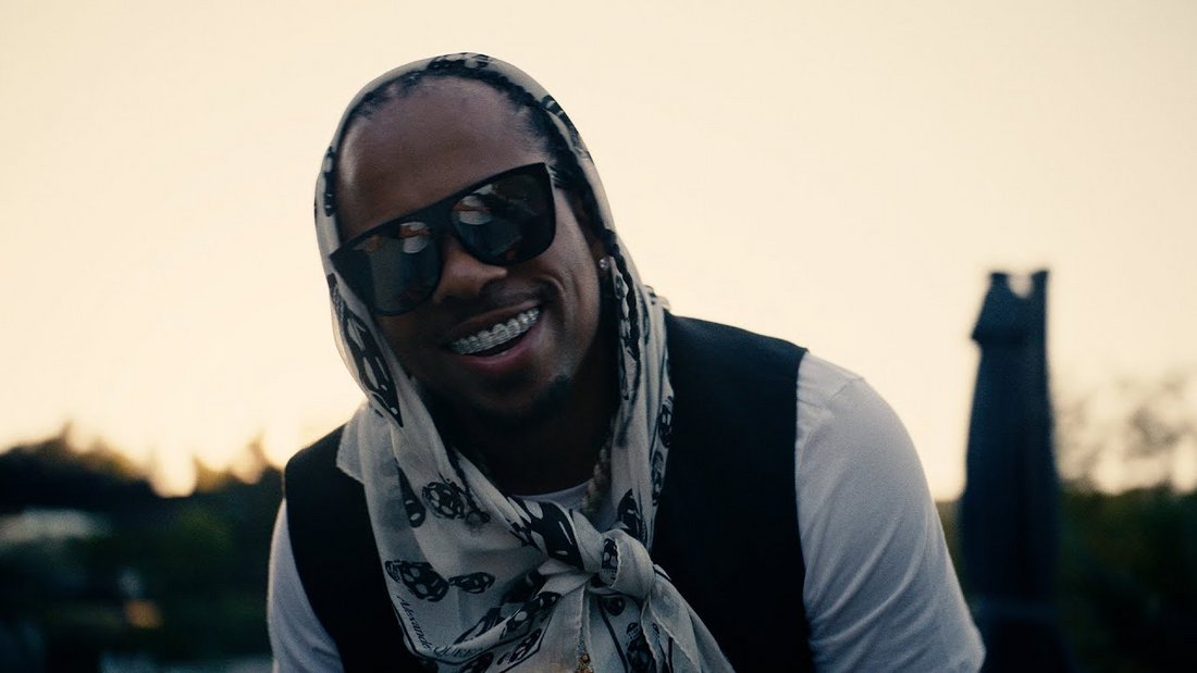 RJMrLA - HOES COME EASY (OFFICIAL VIDEO)